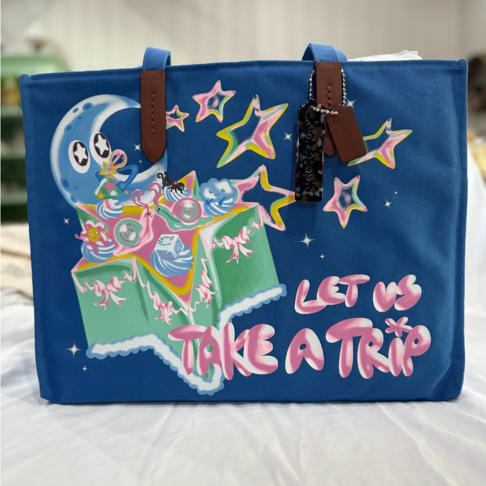 Coachtopia Tote~Limited Edition In Signature Canvas